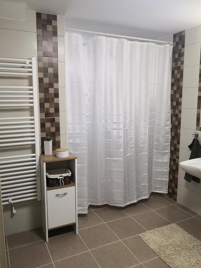 Berc Apartman Egerszalók Dış mekan fotoğraf