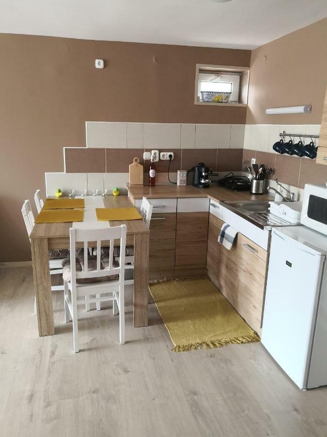 Berc Apartman Egerszalók Dış mekan fotoğraf